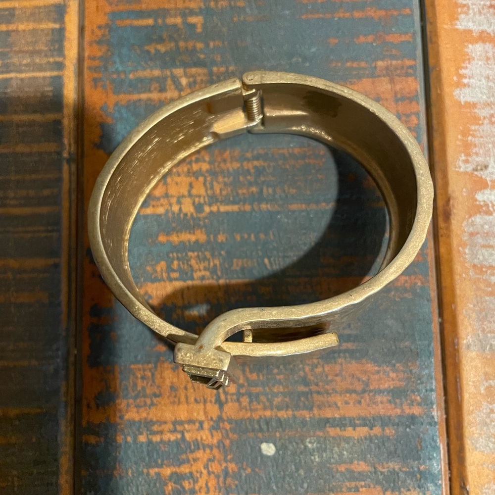 Lia Sophia That’s a Wrap Cuff Bracelet - Picture 6 of 11
